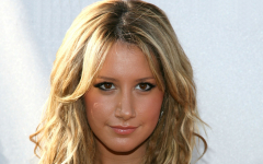 Ashley Tisdale Stunning Close Up Pics