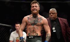 Conor McGregor reveals he broke his foot just THREE weeks before ...