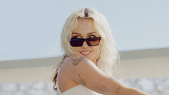 Miley Cyrus (Miley Cyrus: Endless Summer Vacation (Backyard Sessions))