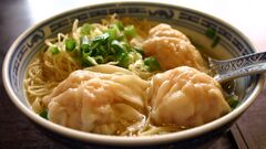 Hong Kong Shrimp Wonton Noodle Soup (Wonton noodles)