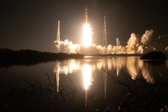 Nasa'semis 1 rocket blasts off to the moon | The Independent