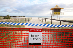 Australia%20closes%20beaches%20as%20Covid-19%20lockdown%20continues%20over%20...