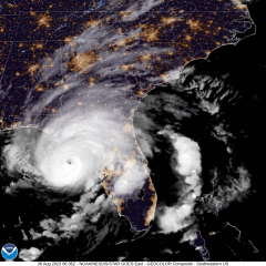 Hurricane%20Idalia%20barrels%20toward%20Florida%20as%20Category%203%20storm