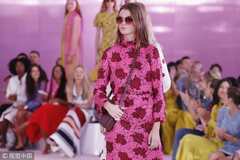 Kate Spade (Kate Spade Fashion Show Sparkle)