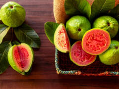 Who Should Not Eat Guava: People who should be careful about ...