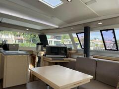 Fountaine Pajot Lucia 40