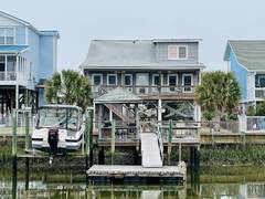 Beach Bells / 142 Tarpon Drive | Canal/Waterway s Vacation Rental