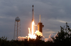 Four astronauts, including Turkey's first, arrive at space station ...