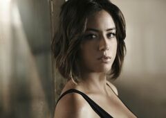 Chloe Bennet