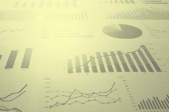 Python%20Data%20Visualization%20With%20Seaborn%20&%20Matplotlib%20%7C%20Built%20In