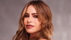 AGT's Sofia Vergara, 51, shows off amazing figure & hourglass curves in