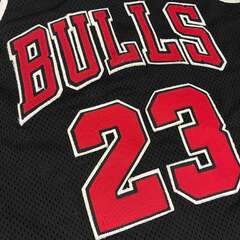 Chicago Bulls Michael Jordan Jersey (Chicago Bulls)