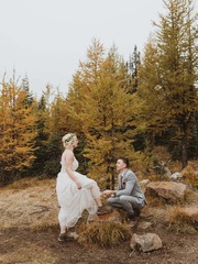 Moraine Lake Hiking Elopement Inspiration