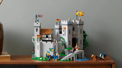 LEGO 10305 ICONS Lion Knights' Castle (Lion Knights' Castle)