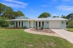 566 SW Fairview Ave, Port Saint Lucie, FL 34983