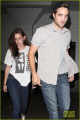 Robert Pattinson (Kristen Stewart)