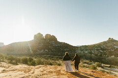 Sedona Winter Elopement : Sedona Elopement Photographer |