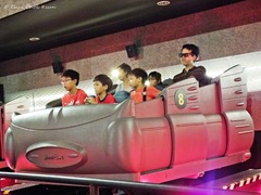 Puzzle Of Life : Happy Feet Mumbles Wild Ride at Sentosa 4D