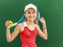 Tennis - beautiful young girl tennis player - ElterSports - die