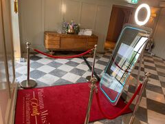 Magic Mirror & Photobooth In Bath, Wiltshire, Swindon & Salisbury