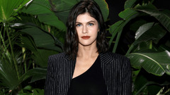 Alexandra Daddario Is Picture-Perfect in Sun-Soaked Bikini Pic ...