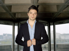 dominic cooper brown hair style