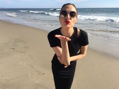 Gal Gadot In Beach Black Dress