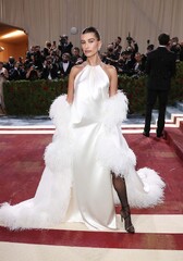 Met Gala 2022: Hailey Baldwin Walks Red Carpet Without Justin Bieber