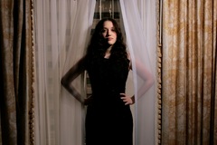 Kat Dennings Black Dress Images