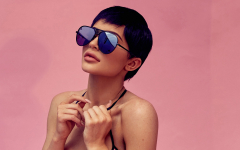 Kylie Jenner Short Hair For Quay Iconic Sunglasses