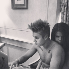 Justin Bieber (justin bieber shirtless may 2 2013) (Selena Gomez)