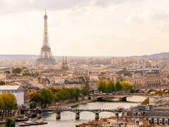 Eiffel Tower (paris france place)