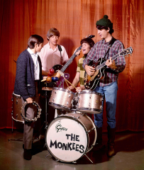 The Monkees (Monkees in Black With White Background Photo ) (Micky Dolenz)